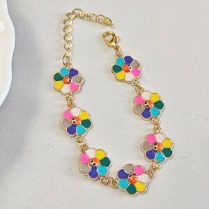 Charming Colorful Flower Bracelet